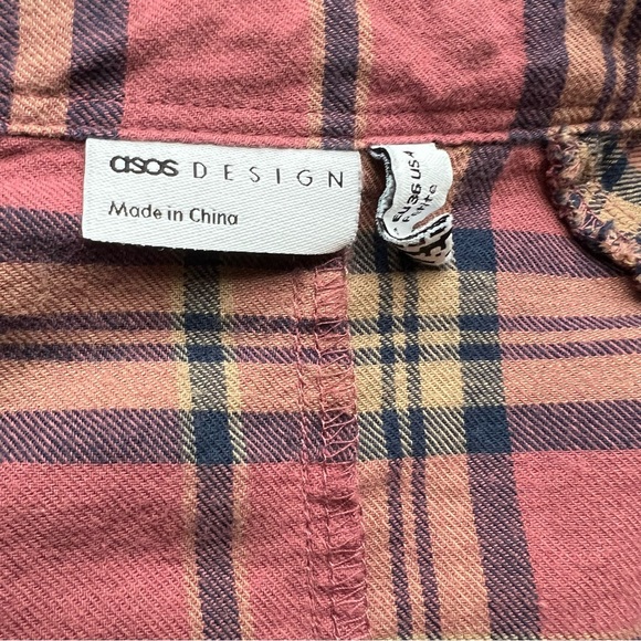 ASOS DESIGN Petite long sleeve boyfriend shirt in dark red and navy check - Picture 7 of 14